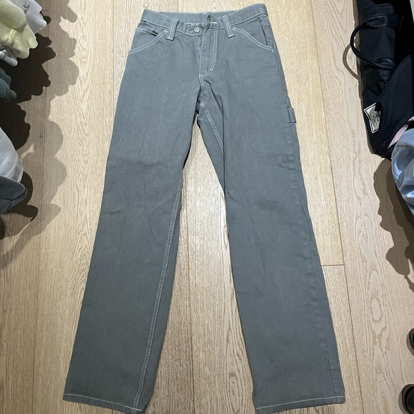 Brandy Melville Green Cargos - Picture 1 of 4